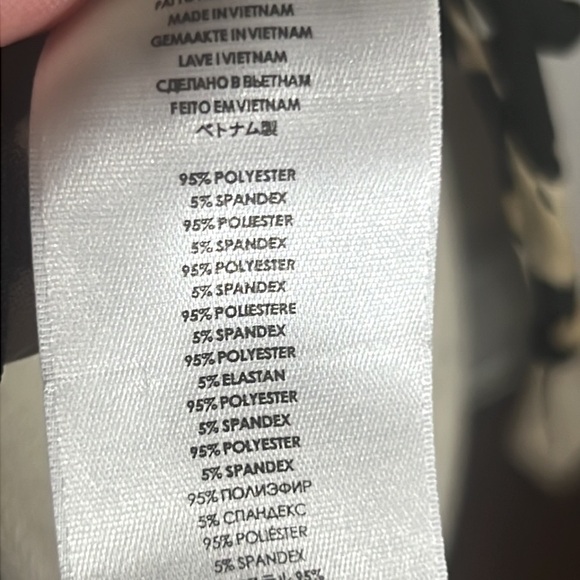 Michael Kors animal print Cowl Neck Blouse Cinched Ruched Side Tie shirt Small​ - Picture 11 of 12